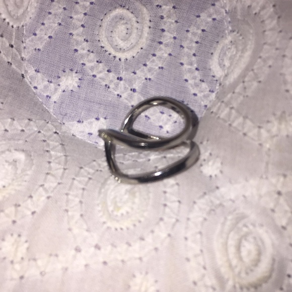 Ring - Picture 3 of 4